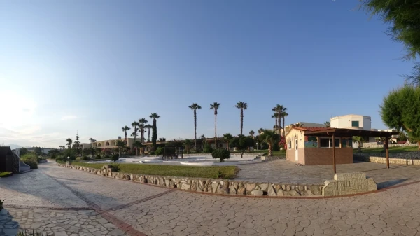 Eurovillage Achilleas Hotel: территория отеля...