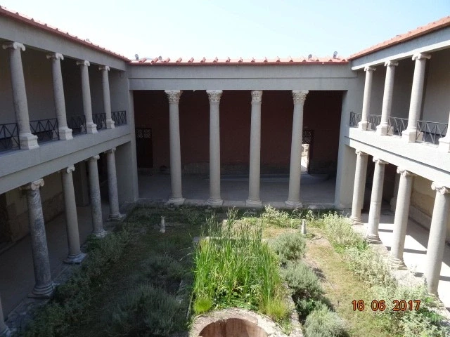 Casa Romana