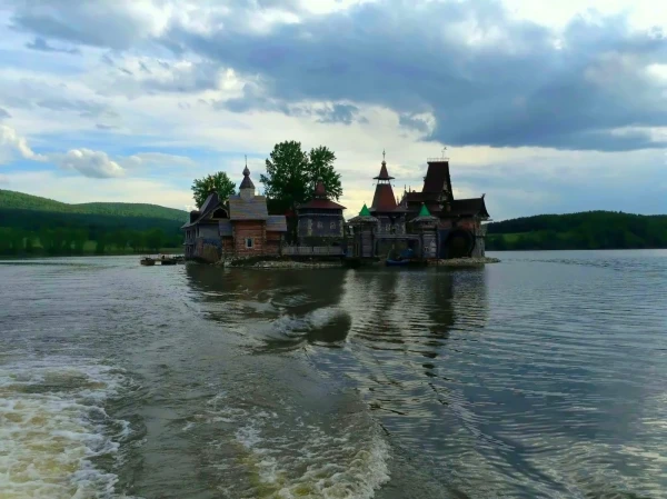Остров Дупло орла