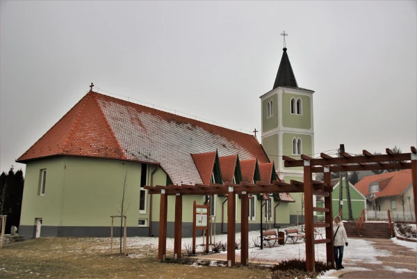 Эгредь. Храм Сердца Христова.