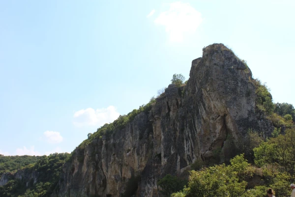 Дорога к скальной церкви