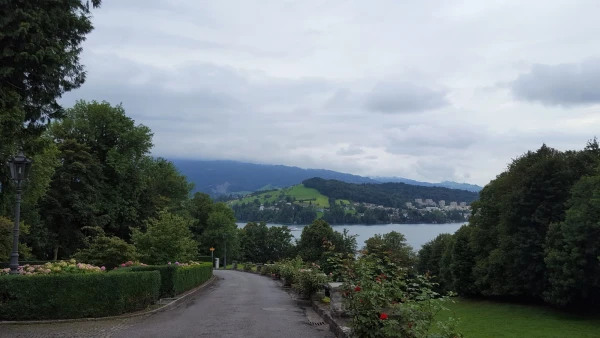 Парк замка Меггенхорн