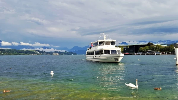 Фирвальдштатское озеро (Vierwaldstattersee)