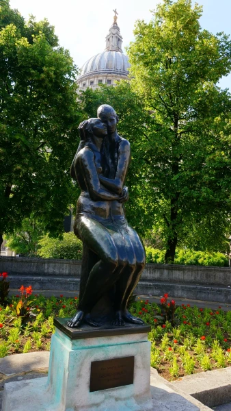 Перед Сент Полом