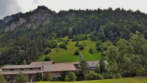Kandergrund - 5 минут езды от Голубого озера