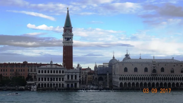 Piazza San Marco ранним утром...