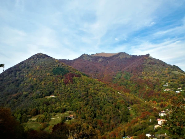 По пути в Bre Village