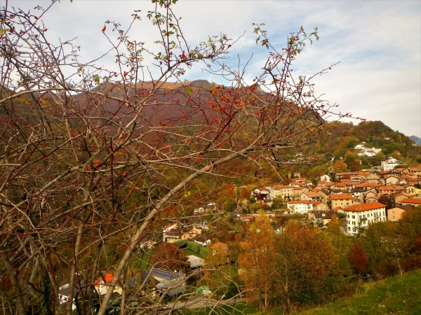 Bre Village на склоне горы