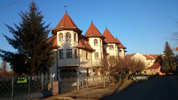 Отель Замок.