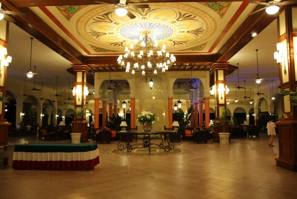 Отель "ClubHotel Riu Tequila All Inclusive" 5*. Лобби.
