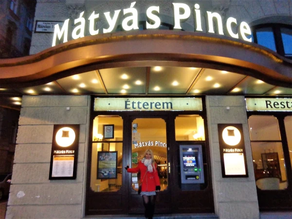 Ресторан Matias Pince - с музыкальной и танцевальной фолькпрограммой