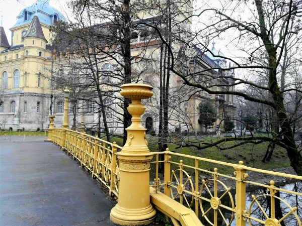 Замок Вайдахуняд