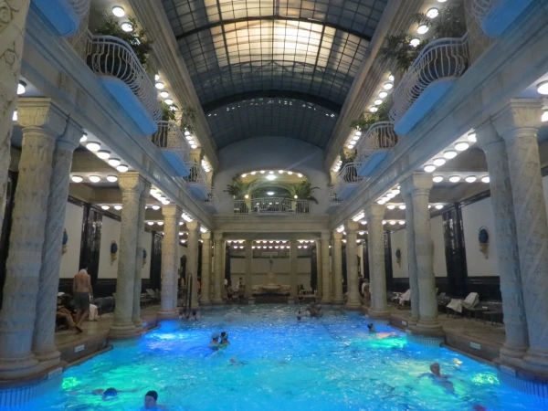 Геллерт.