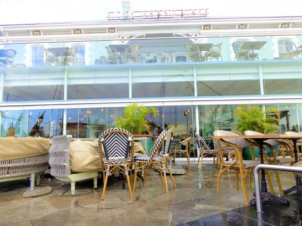 На Waterfront