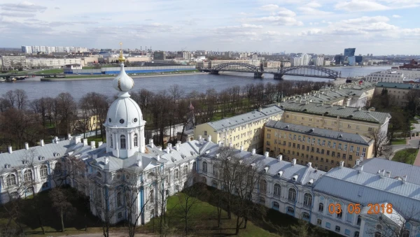 Звонница Смольного Собора: виды...