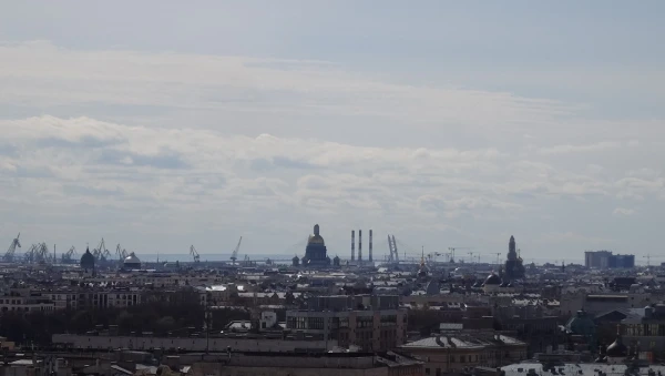 Звонница Смольного Собора: виды...