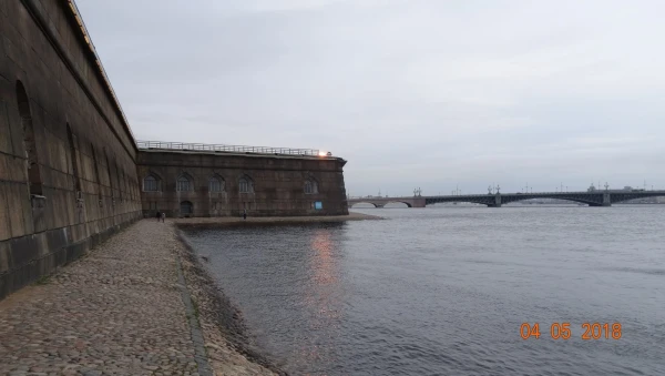 Прогулка по Петропавловской крепости...