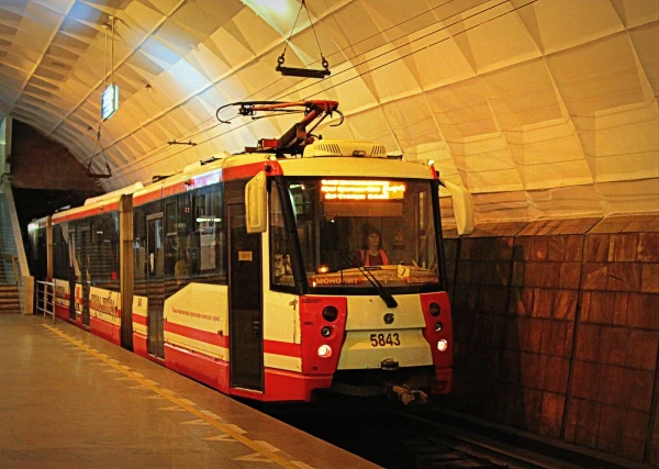Метротрам
