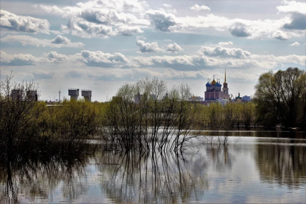 Речная весенняя прогулка по рекам Трубеж и Ока.
