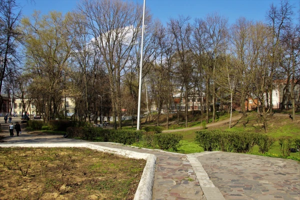 Нижний городской парк, прозванный в народе "Пьяным".