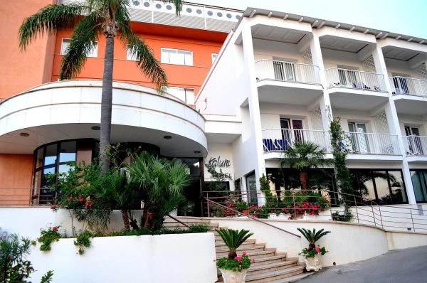 Отель Kalura