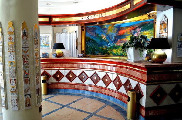 В зоне ресепшн