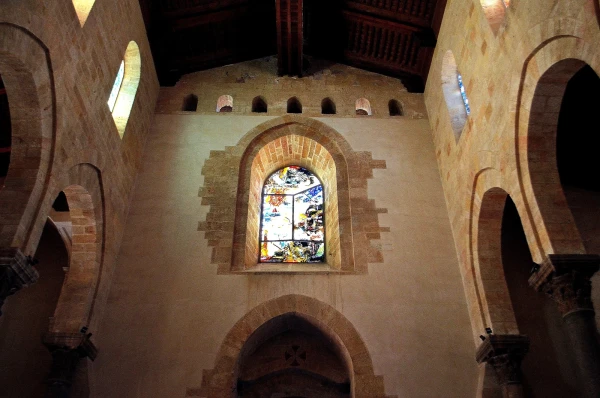 В Кафедральном соборе (Duomo di Cefal?)
