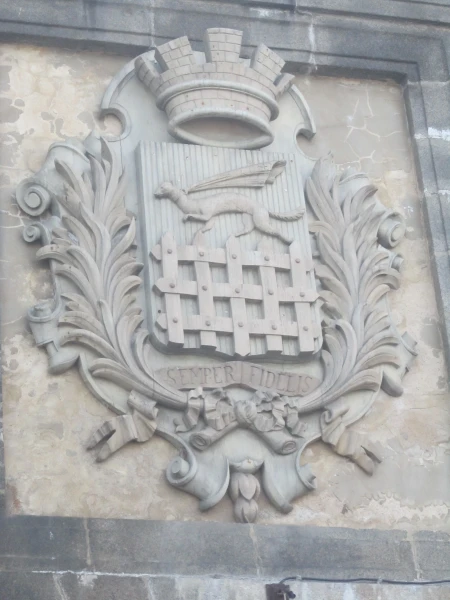 Герб с горностаем