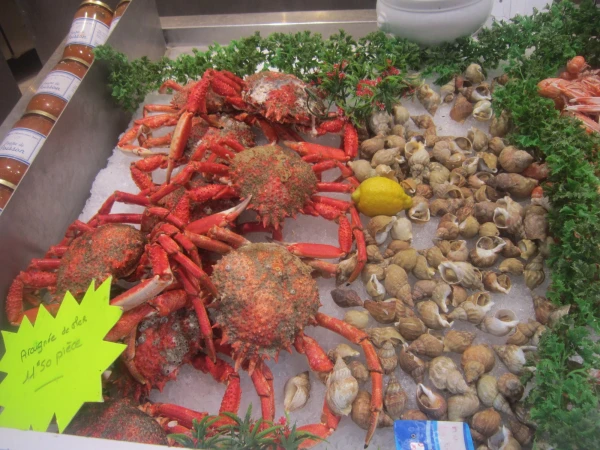 Сен-Мало. Морепродукты на прилавках