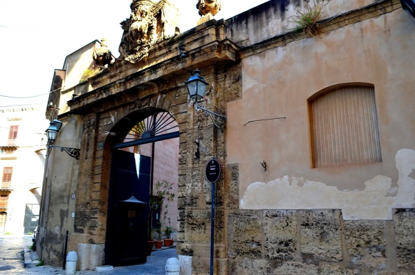 Палаццо Мирто (Museo Palazzo Mirto)