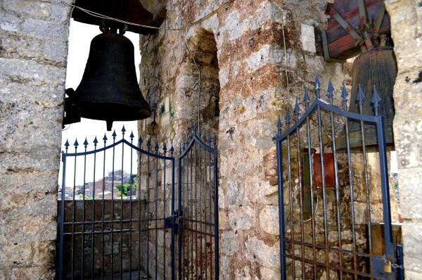 На верхнем ярусе башни короля Федерико III Арагонского (Torre di Re Federico) 