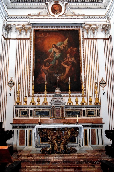 В церкви Святого Сальватора (Chiesa del SS.Salvatore)