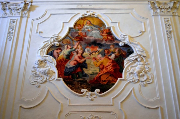 В церкви Святого Сальватора (Chiesa del SS.Salvatore). Декор потолка