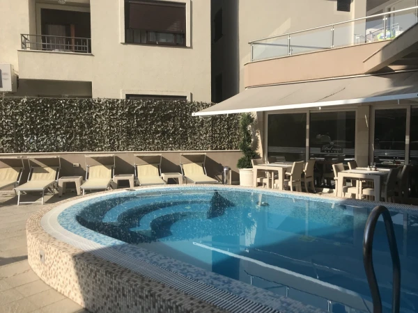  отель в Петровац Hotel del mar