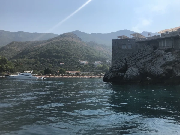 Свети Стефан с моря