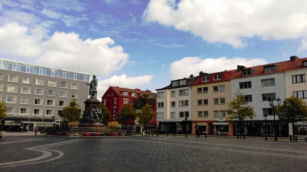 Theodor-Heuss-Platz