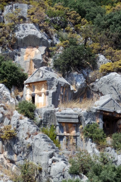 Скальные ликийские гробницы