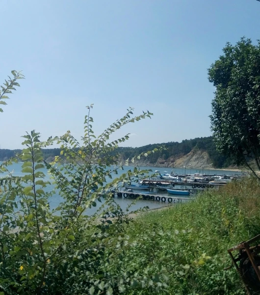 Бяла, пляж у порта