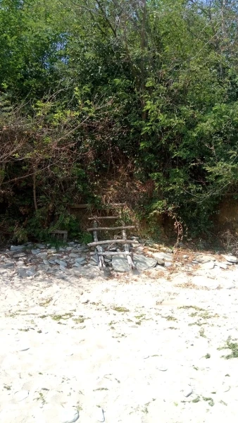 поляж Иракли, Vaya Beach