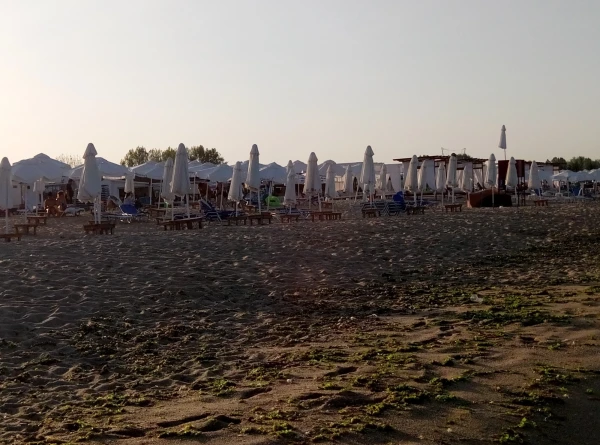 Пляж Шкорпиловци