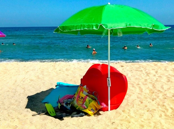поляж Иракли, Vaya Beach