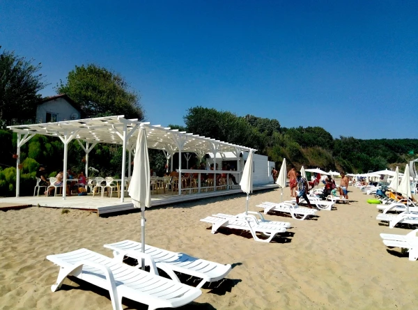 поляж Иракли, Vaya Beach