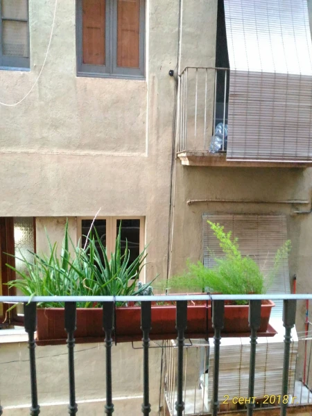 Вид с балкончика отеля Bed &amp; Breakfast Bells Oficis в Жироне  
