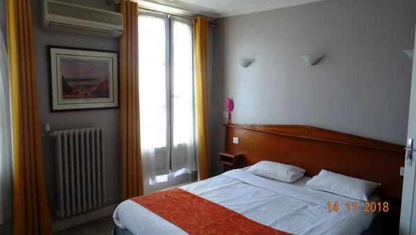 New Hotel Gare Du Nord: наш Superior Double Room...
