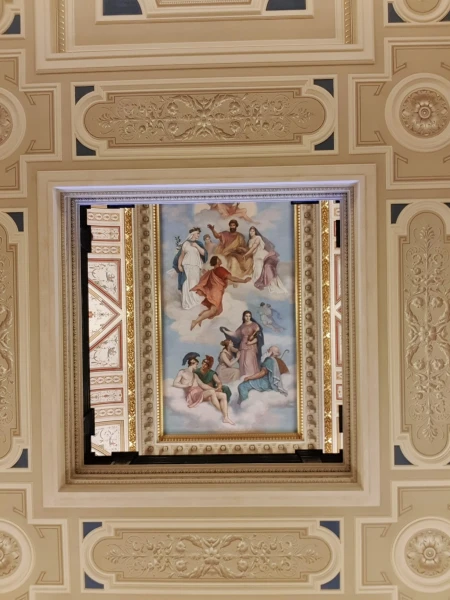 Фрески и лепнина в театре Земпера