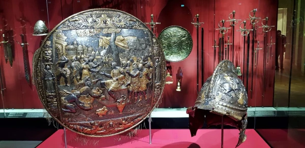 Щит и шлем, Милан 1560 г.