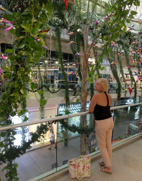 Красота в торговом центре 