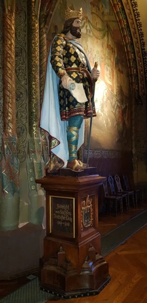 замок Альбрехтсбург