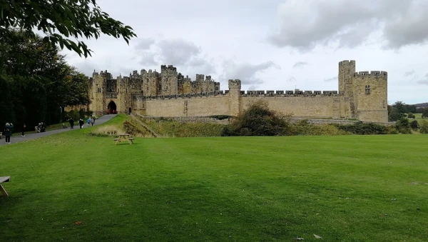 Замок Алник. ALNWICK CASTLE
