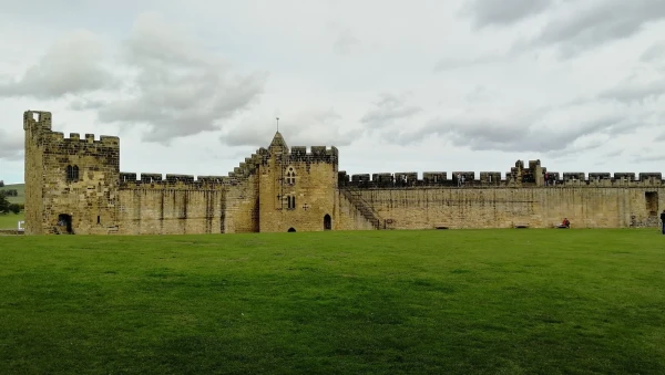 Замок Алник. ALNWICK CASTLE